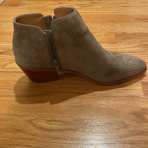 J.Crew booties size 7.5 - Picture 4 of 7